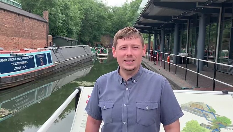 2021-07/councillor-phipps-at-dudley-canal-trust