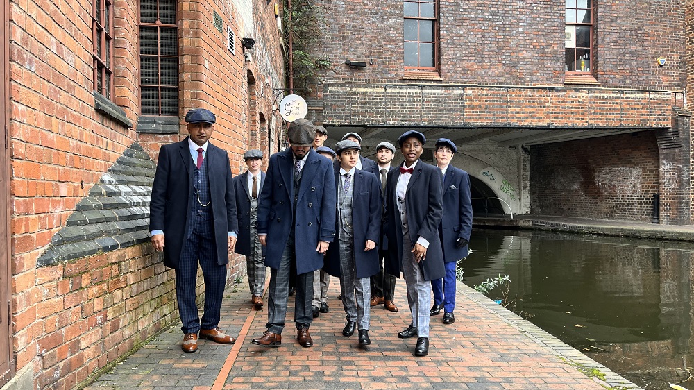 2023-02/navnit-left-in-peaky-attire-with-wider-welcome-people-team